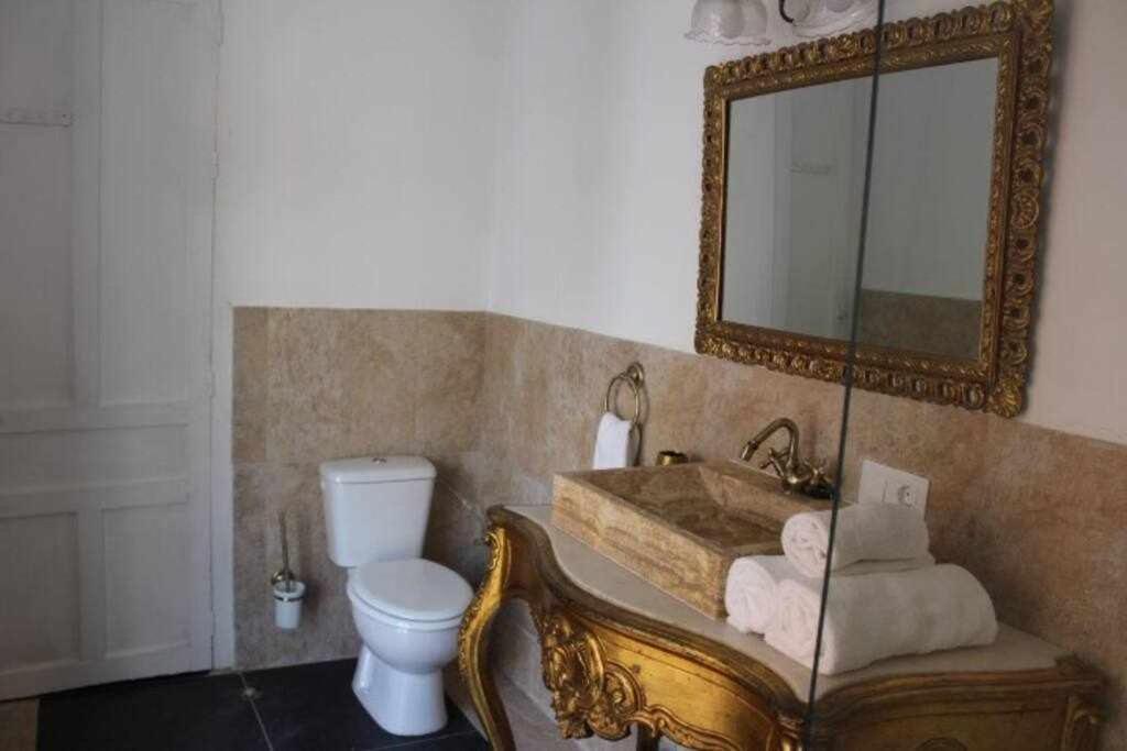 Casa Palacio Del Siglo XVIII En Centro Sevilla Exteriör bild